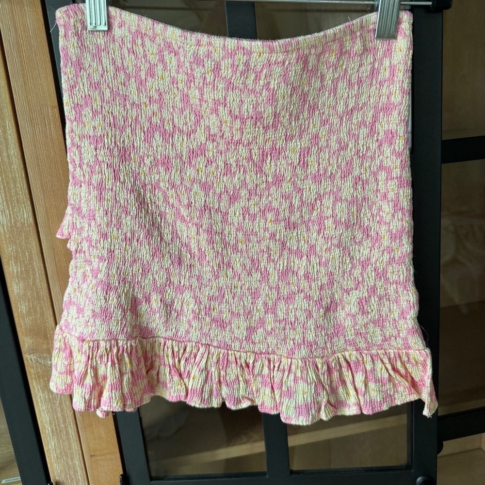 Zara smocked floral mini skirt ruffle ruched wrap high rise stretchy - Picture 4 of 7